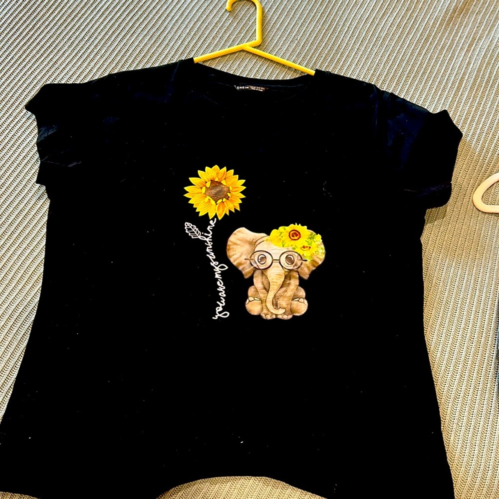 XXL Tee from shein. never worn.